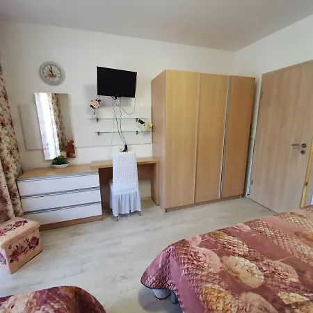 Стар Дриймс Apartament *